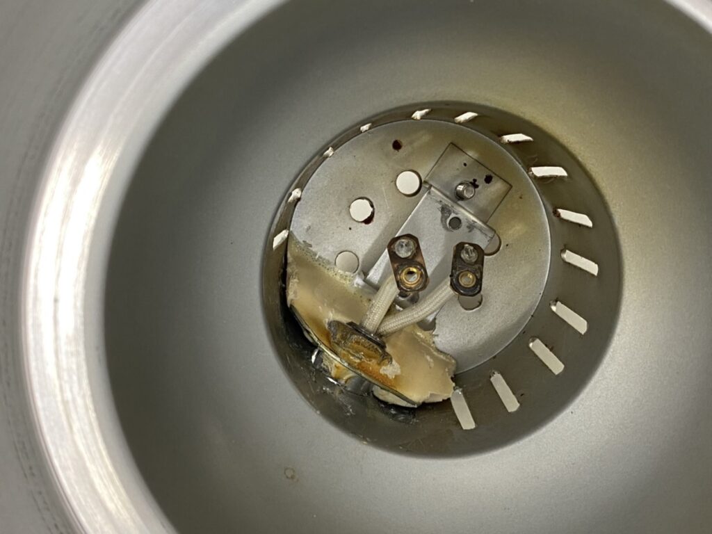 飴ランプが壊れた時には？ ちょっとの事で簡単に修理できる。 | 飴細工